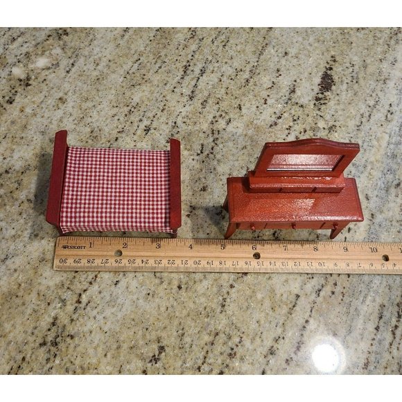 Greenbrier International Doll House Furniture Red Wood Plaid Bed. Mirror Dresser - Picture 8 of 11